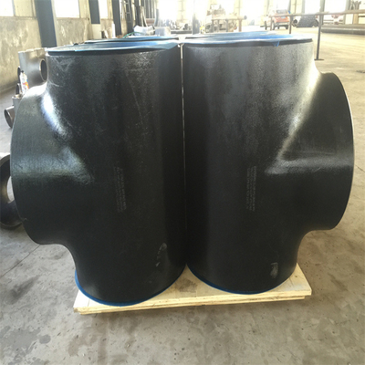 BSPT JIS B2311 เหล็กกล้าคาร์บอน Tees ไม่มีรอยต่อ Sch 10 เบาะรองนั่ง Tee Pipe Fitting