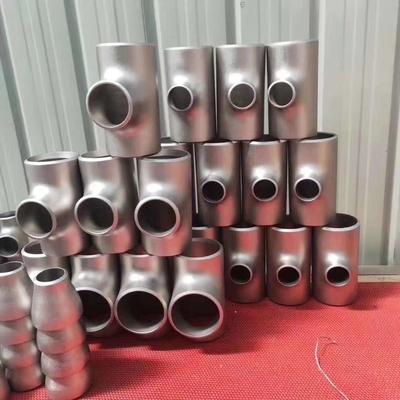 Sch 20 Dn1200 ลดข้อต่อ Tee เหล็กกล้าคาร์บอน ASTM A420 WPL6 ฟิตติ้ง